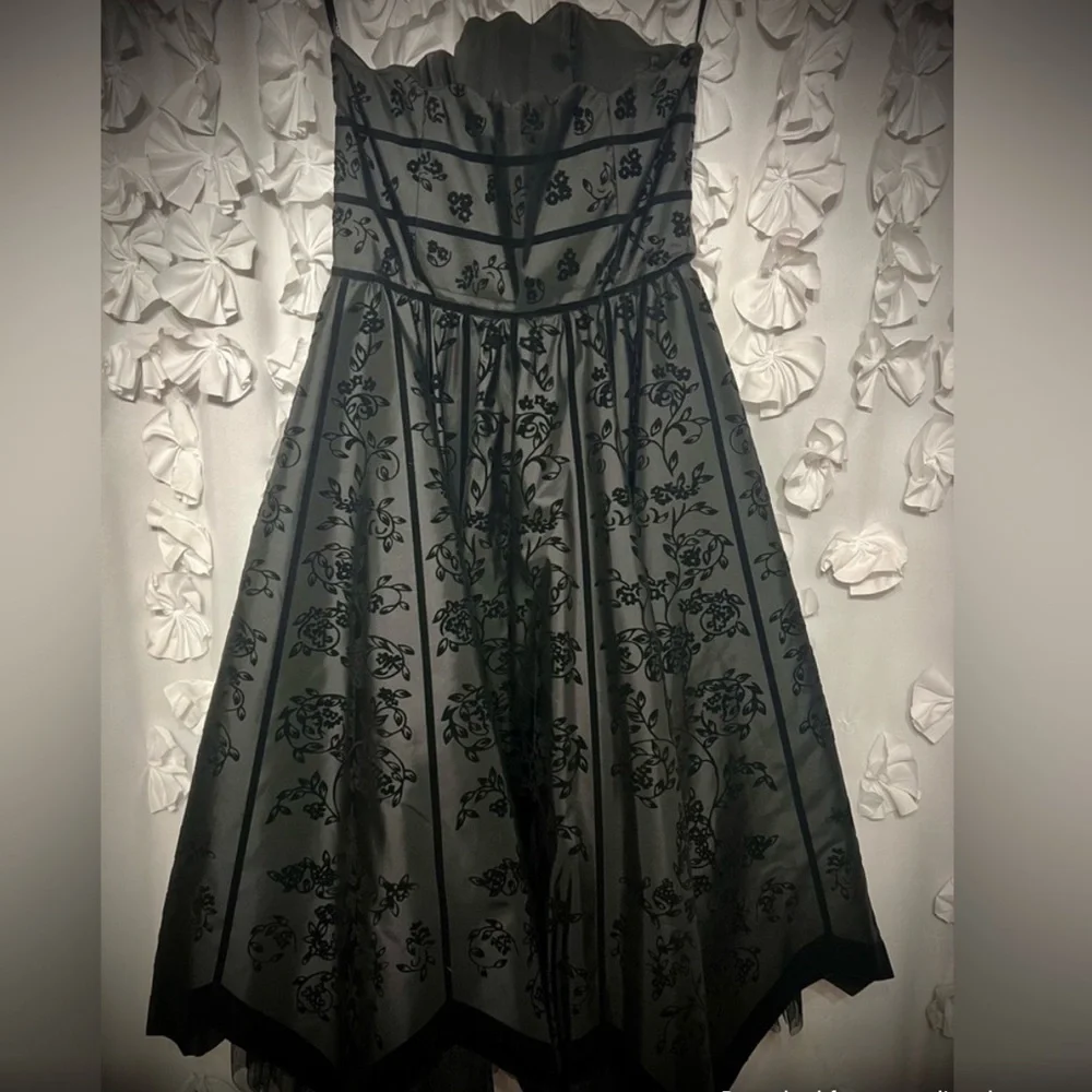 Rare Vintage Betsey Johnson Strapless Gray w/Black Velvet Trim Witchy Goth Dress - Picture 8 of 15